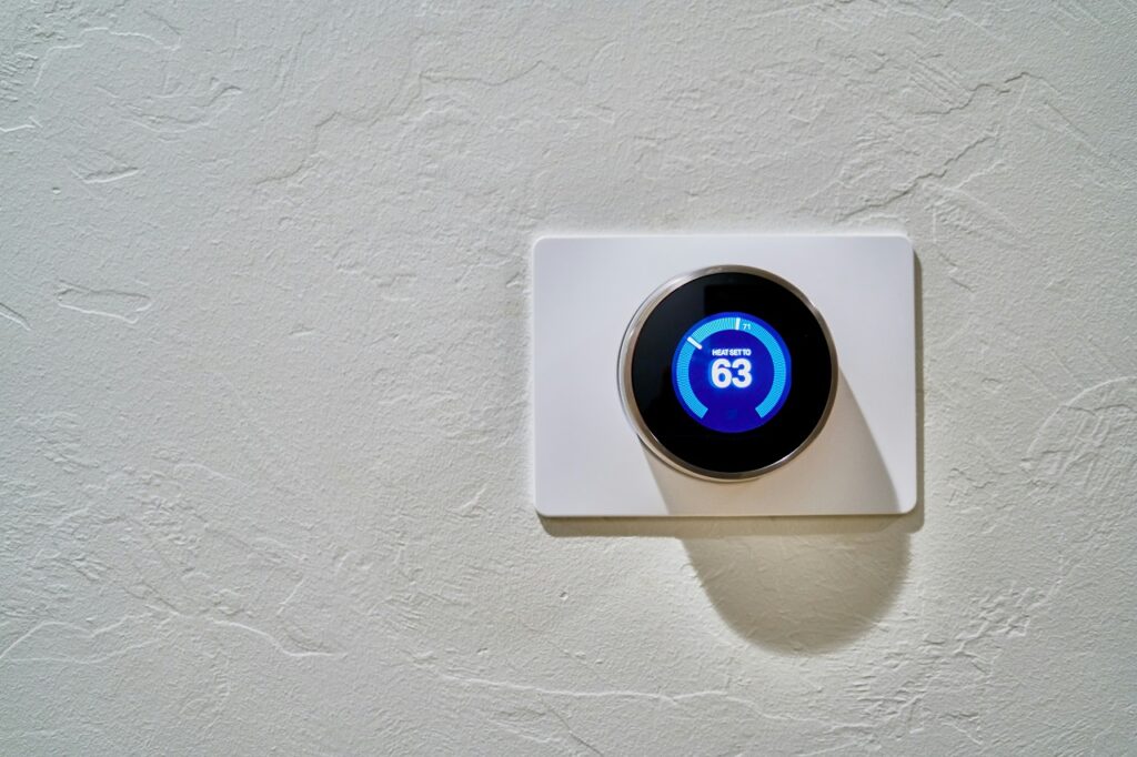 Smart Thermostats: Upgrading Your Home's HVAC for Enhanced Comfort and Energy Efficiency 2 smart thermostat